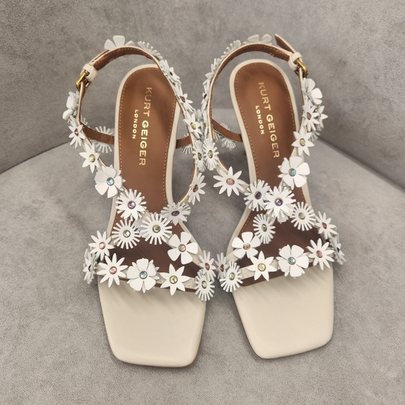 Kurt Geiger Shoes - Kurt Geiger Heeled Sandals 9.5 White Leather Flower 3D Rhinestone Bridal New$240